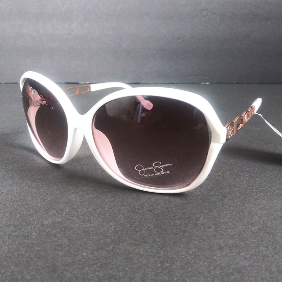 NWT JESSICA SIMPSON SUNGLASSES EYEWEAR ACCESSORY